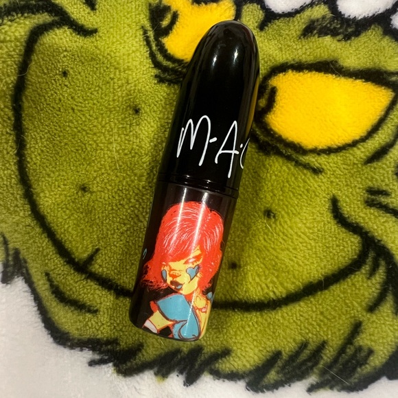 MAC Cosmetics High Top Lipstick from the Fafi Collection - Picture 2 of 7